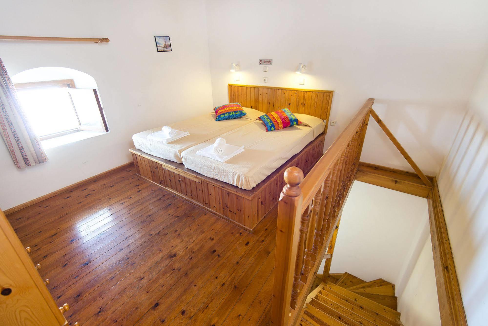 St. Paul'S Bay View Suites لينثوس المظهر الخارجي الصورة
